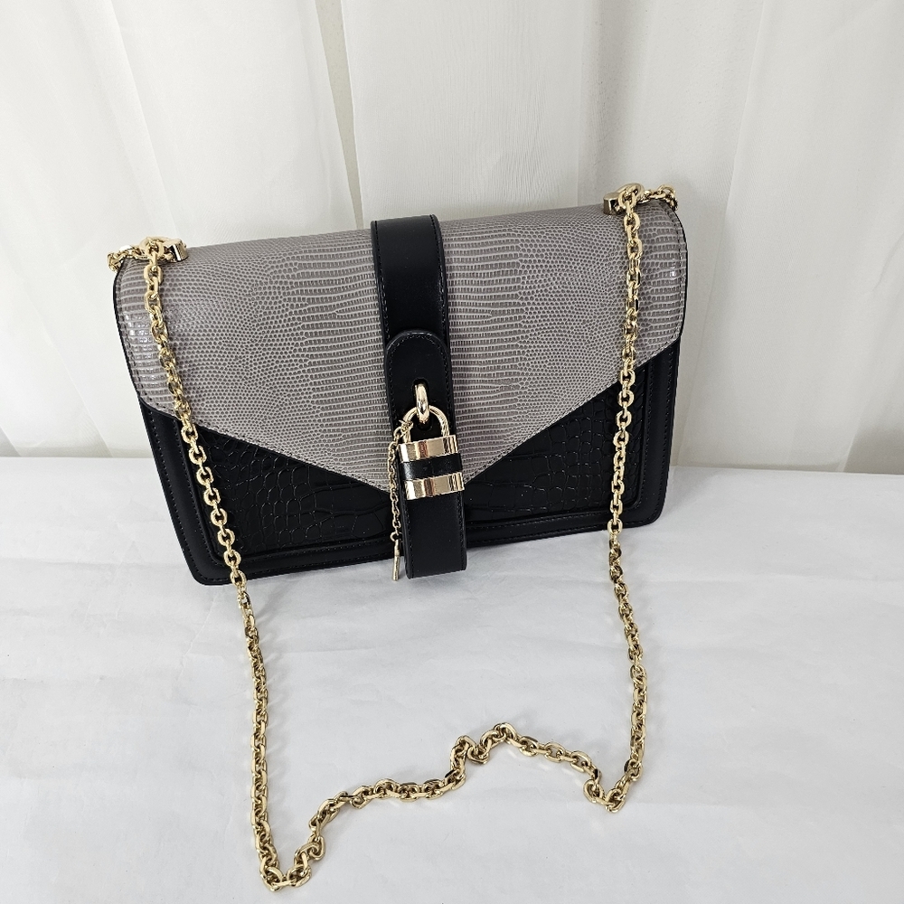 Inzi Vegan Leather Black and Gray Embossed Crocodile Chain With Lock Handbag